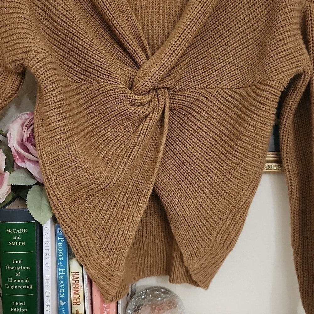 Chunky knit Back Wrap Scrunch Sweater High Low Size M Fashion Nova - Picture 2 of 9